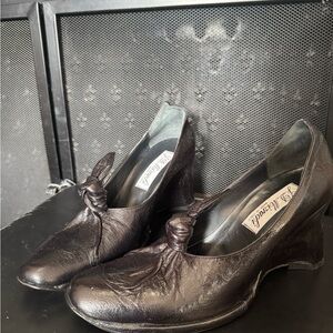 J.D. Mizrachi Vintage 1960s Black Leather Pumps Twist Women’s Size US 7/EU 38
